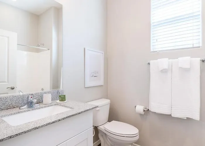 Landing - Modern With Amazing Amenities