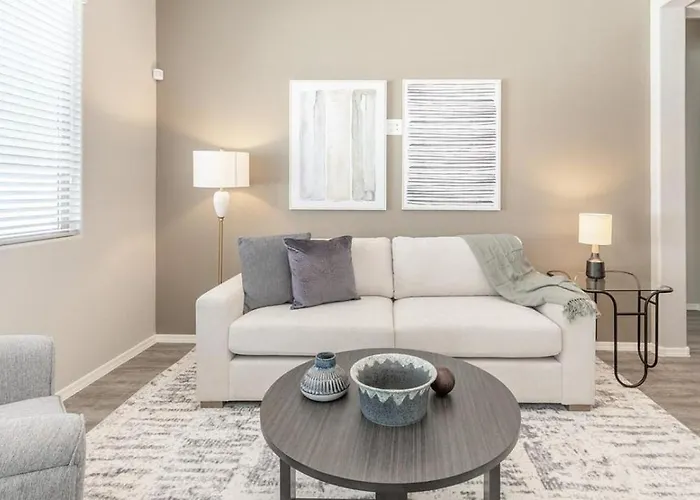Landing - Modern With Amazing Amenities
